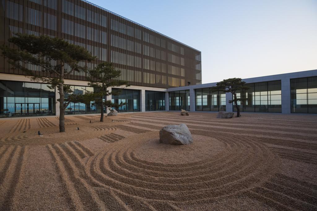 The Lalu Qingdao China Hotel Yantaiqian Exterior photo